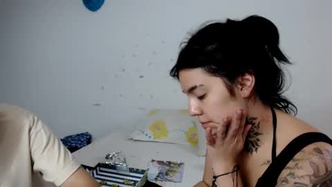 noah hehim    online show from February 9, 6:05 pm