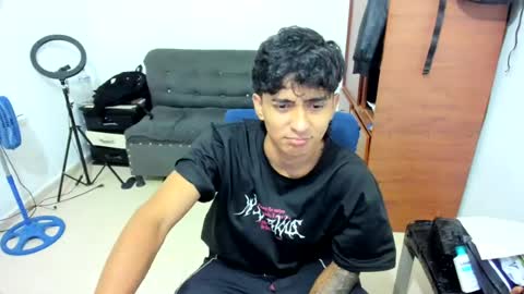 Snapshot of noah_millers_ chatting on July 26, 7:15 am noah millers online show from July 26, 7:15 am