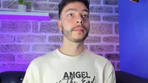    online show from March 27, 12:05 pm