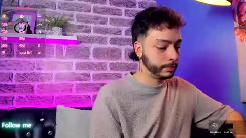 Snapshot of noah_ricci_ chatting on June 23, 12:03 pm online show from June 23, 12:03 pm