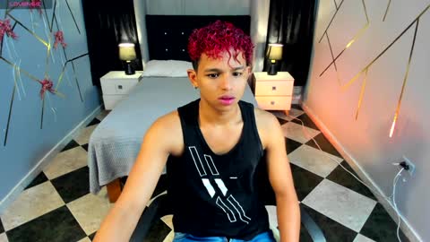 Snapshot of noah_smith04 chatting on December 7, 12:13 pm noah_smith04 online show from December 7, 12:13 pm