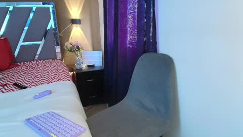 noah online show from April 2, 2:04 pm