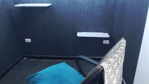 noah_sokolov online show from November 23, 4:51 pm