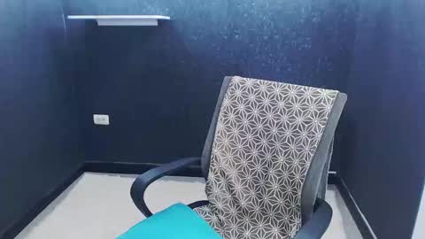 noah_sokolov online show from January 14, 7:41 pm