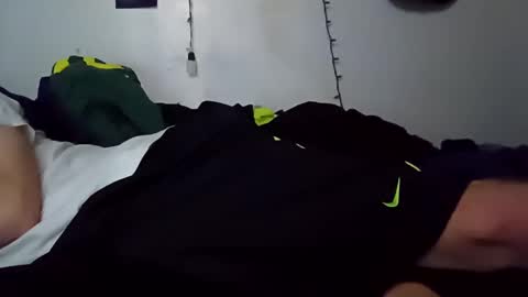 Snapshot of noah_wesley chatting on December 18, 1:23 pm Noah Wesley online show from December 18, 1:23 pm