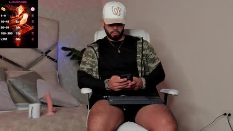 Noah online show from December 31, 2:36 pm