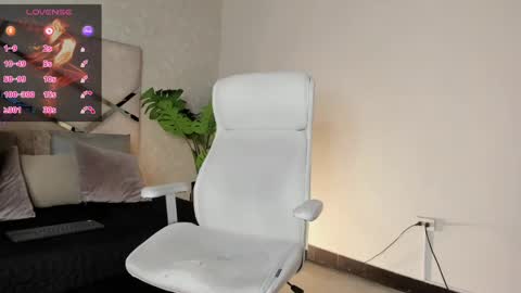 Noah online show from February 9, 1:14 pm