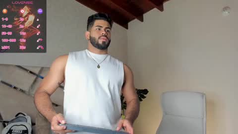 Noah online show from February 11, 4:02 pm