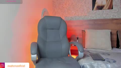 Noah online show from September 20, 7:48 pm