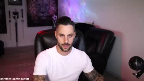 Snapshot of noahfitt chatting on July 12, 2:13 am Noah Fitt online show from July 12, 2:13 am