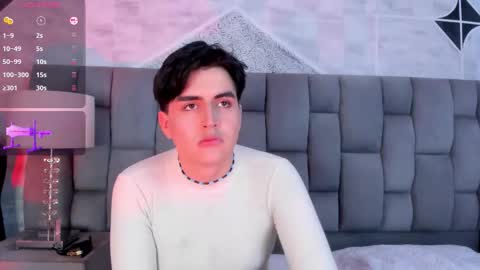 Noah Wolf online show from February 24, 4:54 am