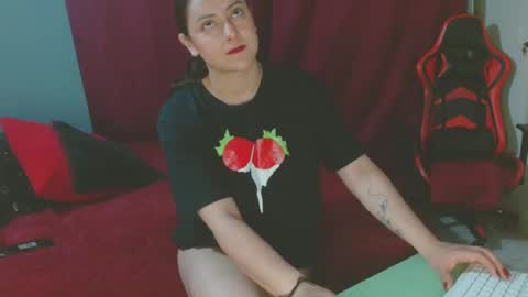 Noamartin online show from February 1, 1:34 am