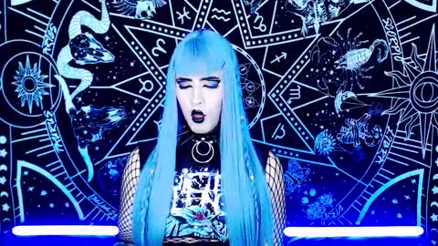 caroline online show from November 21, 2:43 am