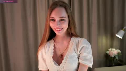 Snapshot of nobukohittle chatting on May 10, 8:25 pm Emmy online show from May 10, 8:25 pm