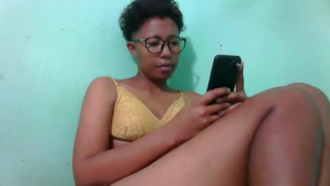 noellah online show from September 19, 8:38 am