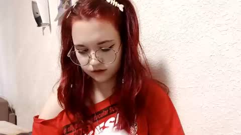 Snapshot of noemireaux chatting on July 16, 9:04 am Emma online show from July 16, 9:04 am