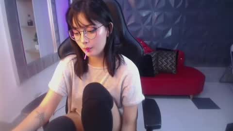 Snapshot of noeva_ chatting on September 16, 5:47 pm Noeva online show from September 16, 5:47 pm