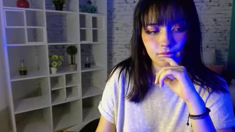Snapshot of noeva_ chatting on October 11, 12:10 am Noeva online show from October 11, 12:10 am