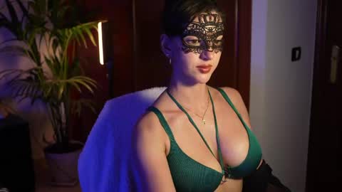 Ivy online show from April 20, 10:33 pm