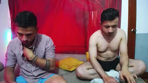 Snapshot of noha_and_iam1 chatting on January 8, 12:07 pm noha_and_iam1 online show from January 8, 12:07 pm