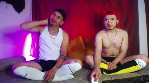 Snapshot of noha_and_iam1 chatting on January 11, 11:59 am noha_and_iam1 online show from January 11, 11:59 am