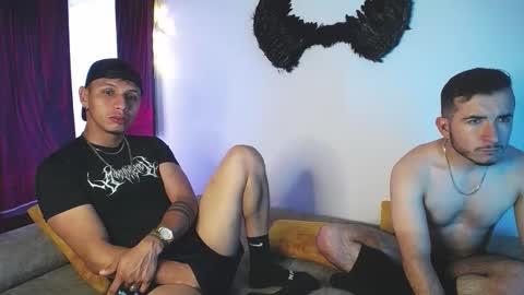 noha_and_iam1 online show from February 10, 11:36 am