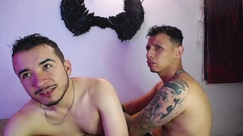 noha_and_iam1 online show from May 13, 12:35 pm