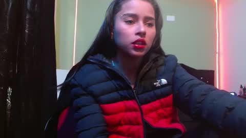 Snapshot of noha_thomson chatting on October 16, 9:27 pm Noha Thomson online show from October 16, 9:27 pm