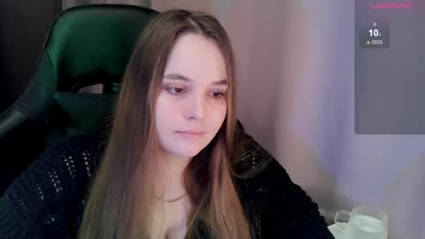 Snapshot of noir_ember_ chatting on May 4, 3:52 pm noir_ember_ online show from May 4, 3:52 pm