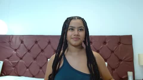 Snapshot of noiravale chatting on May 22, 10:26 pm Noira Vale online show from May 22, 10:26 pm