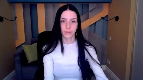 NoirDiva online show from March 27, 1:00 pm