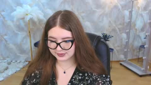 noirwhisper online show from November 14, 7:12 pm