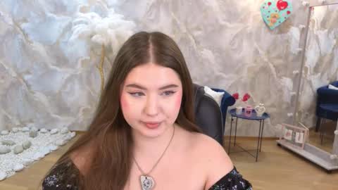 noirwhisper online show from February 12, 6:25 pm