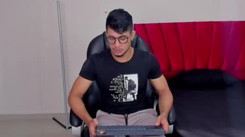 Im Nolan  online show from November 5, 7:58 pm