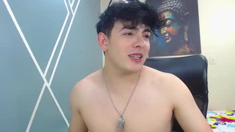 Nolan  online show from December 19, 8:34 pm