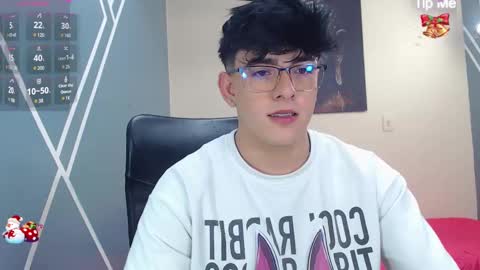 Nolan  online show from December 24, 5:55 pm