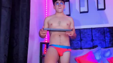 Nolan  online show from November 7, 2:33 am