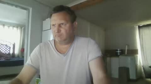 Snapshot of nollie244 chatting on September 18, 5:31 am Nollie online show from September 18, 5:31 am