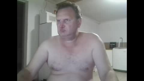 Snapshot of nollie244 chatting on October 17, 4:42 pm Nollie online show from October 17, 4:42 pm