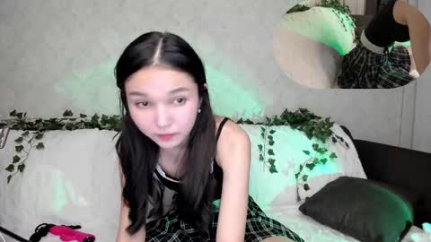 nomi online show from February 26, 5:28 pm