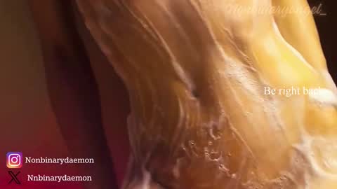 Snapshot of nonbinaryangel_ chatting on February 23, 12:51 am Sammy online show from February 23, 12:51 am