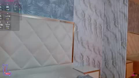 nooah_tay online show from January 18, 3:21 am