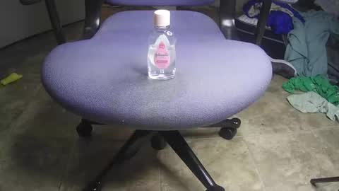 Snapshot of noobfreak134 chatting on February 21, 10:05 am noobfreak134 online show from February 21, 10:05 am