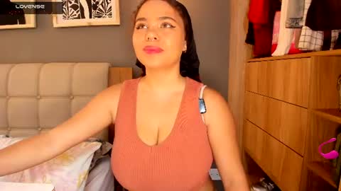Snapshot of noor_bloom chatting on June 9, 1:34 pm Soy Ash online show from June 9, 1:34 pm