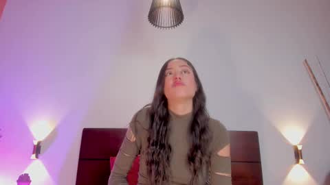 Nora Da Silva online show from February 14, 12:30 am