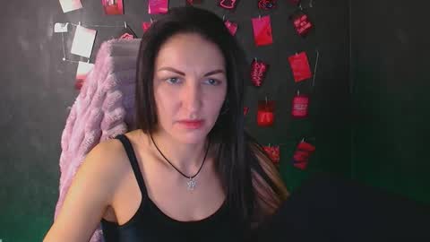 Nora online show from January 19, 2:54 pm