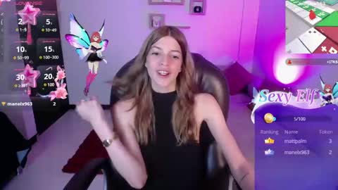 Snapshot of nora_vennucci chatting on December 12, 7:48 pm Nora online show from December 12, 7:48 pm