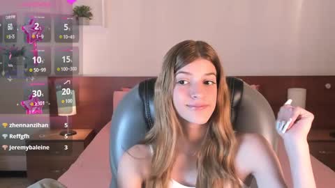 Snapshot of nora_vennucci chatting on December 28, 5:35 pm Nora online show from December 28, 5:35 pm
