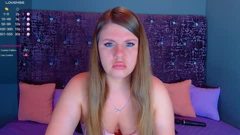 Nora online show from January 22, 1:31 am