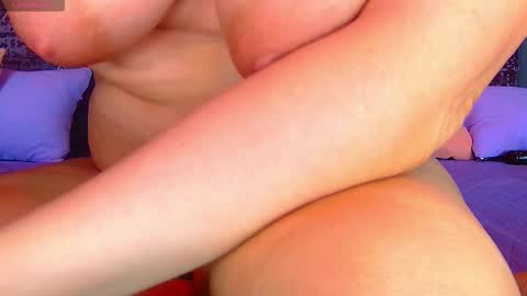 Nora online show from September 9, 1:49 am